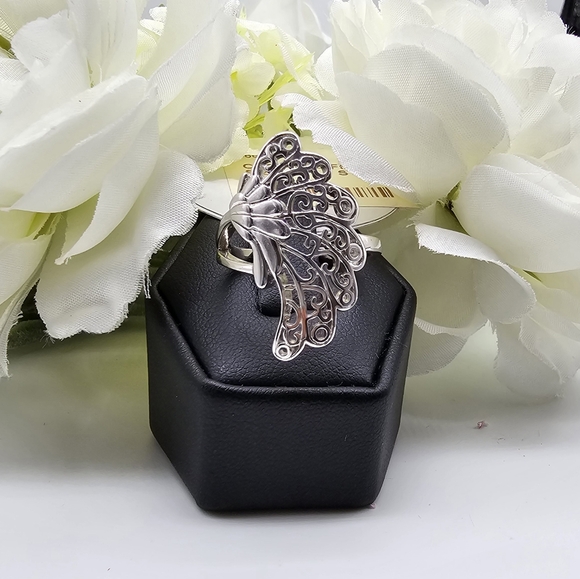 ♥️ Crowned Feathers Ring - Picture 6 of 6